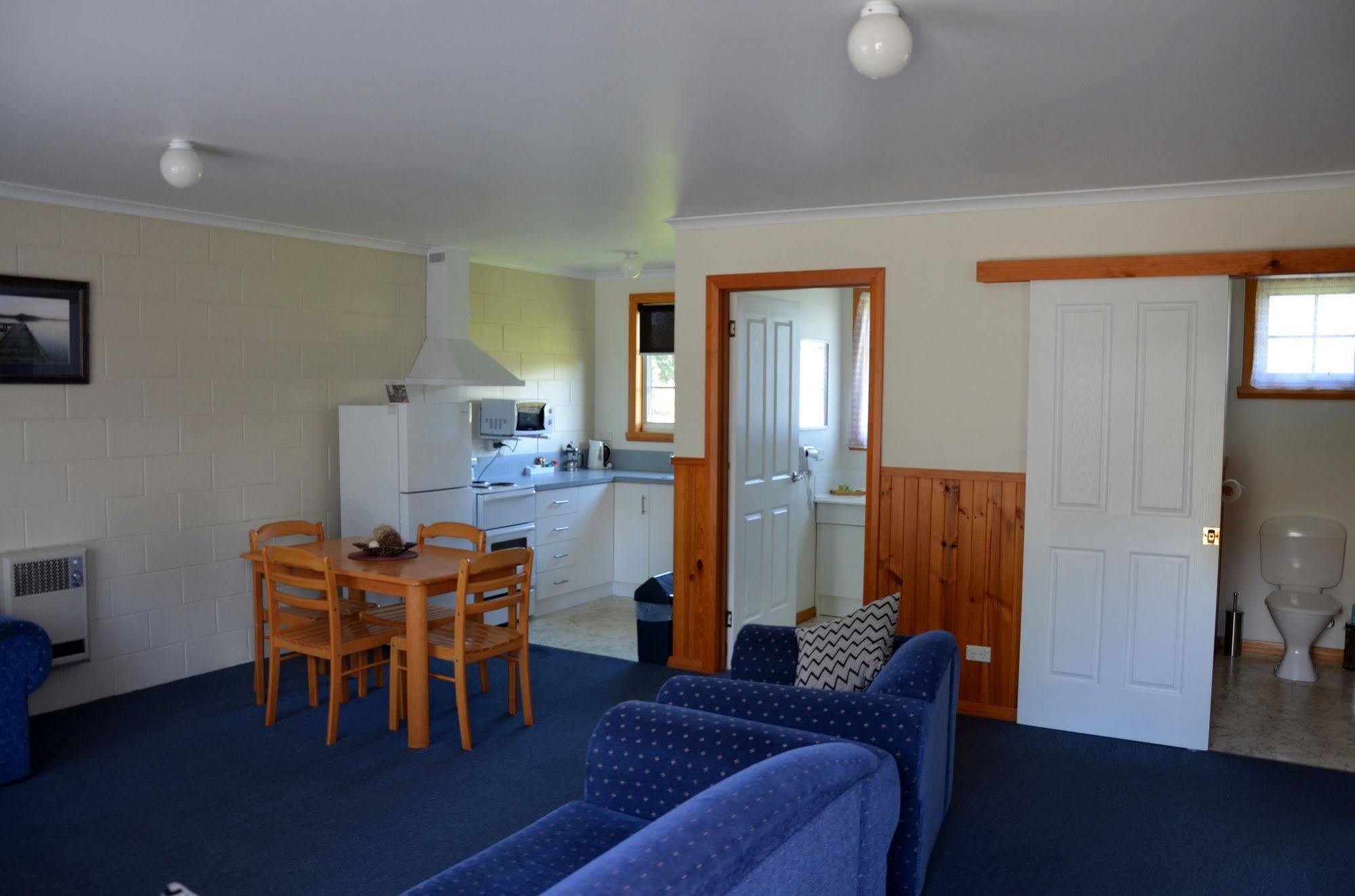 Castaway Holiday Apartments Стран Экстерьер фото